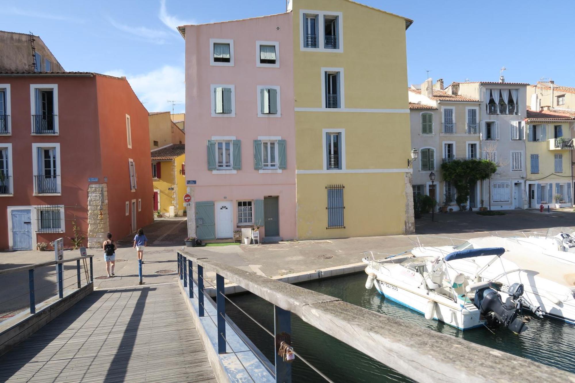 Le Charme De La Venise Provencale Apartment